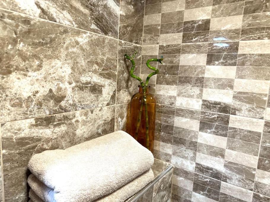 Green Park Apartment - Brand New Studio! Rusçuk Dış mekan fotoğraf